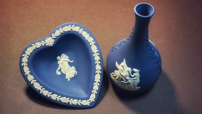 ジャスパーシリーズの花瓶と小皿